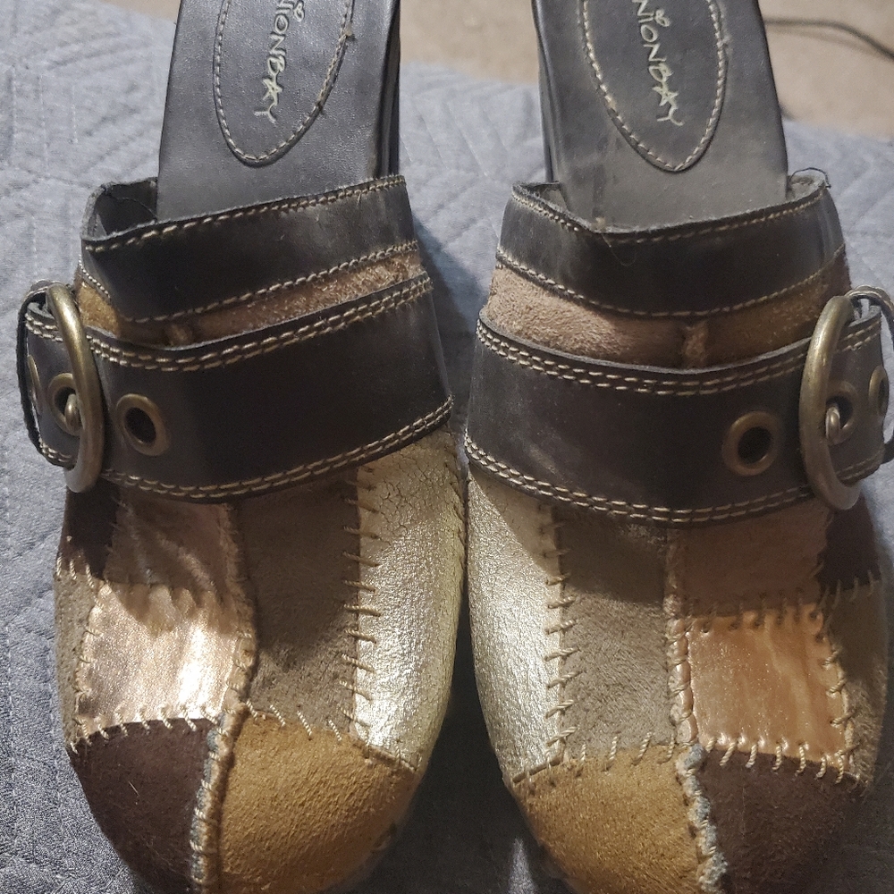 Union bay Patchwork vintage clog heels